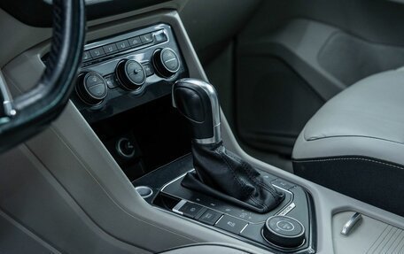 Volkswagen Tiguan II, 2017 год, 1 926 000 рублей, 19 фотография