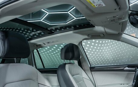 Volkswagen Tiguan II, 2017 год, 1 926 000 рублей, 24 фотография