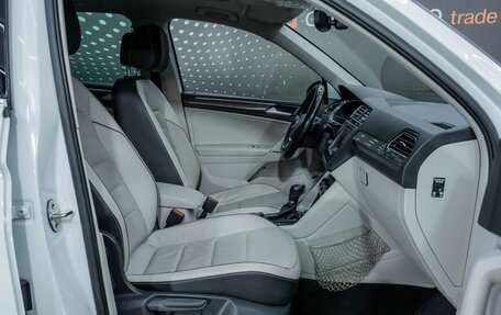 Volkswagen Tiguan II, 2017 год, 1 926 000 рублей, 25 фотография