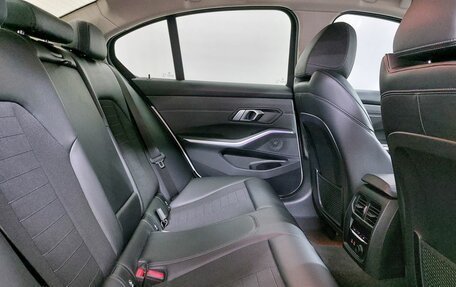 BMW 3 серия, 2019 год, 2 799 000 рублей, 14 фотография