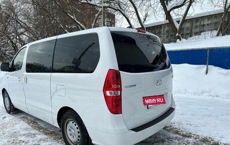 Hyundai H-1 II рестайлинг, 2021 год, 3 500 000 рублей, 8 фотография