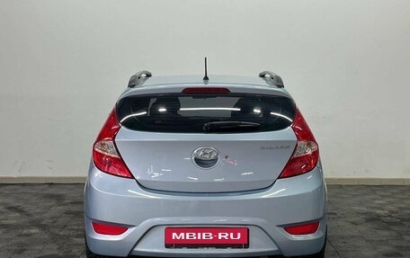 Hyundai Solaris II рестайлинг, 2012 год, 810 000 рублей, 5 фотография