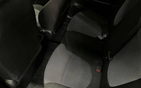 Hyundai Solaris II рестайлинг, 2012 год, 810 000 рублей, 14 фотография