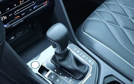 Volkswagen Tiguan II, 2024 год, 17 фотография