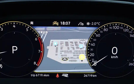 Volkswagen Tiguan II, 2024 год, 10 фотография