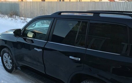 Toyota Land Cruiser 200, 2018 год, 6 100 000 рублей, 3 фотография