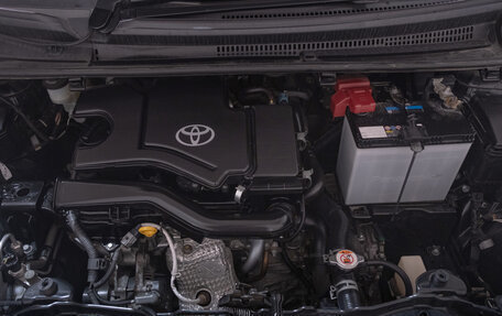 Toyota Vitz, 2019 год, 1 079 000 рублей, 21 фотография