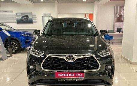 Toyota Highlander, 2025 год, 5 682 600 рублей, 2 фотография