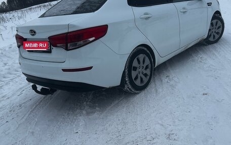 KIA Rio III рестайлинг, 2015 год, 720 000 рублей, 2 фотография