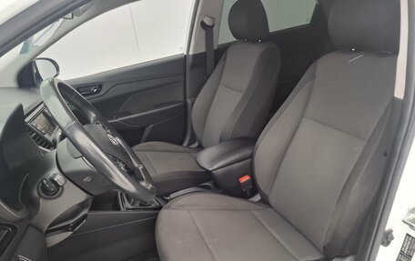 Hyundai Solaris II рестайлинг, 2018 год, 1 250 000 рублей, 10 фотография