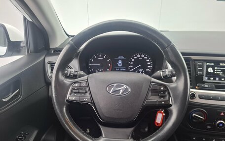 Hyundai Solaris II рестайлинг, 2018 год, 1 250 000 рублей, 13 фотография