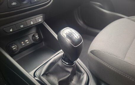 Hyundai Solaris II рестайлинг, 2018 год, 1 250 000 рублей, 16 фотография