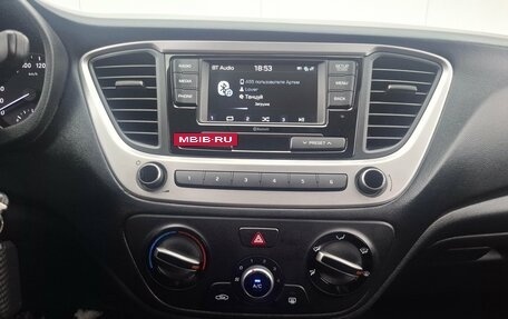Hyundai Solaris II рестайлинг, 2018 год, 1 250 000 рублей, 17 фотография