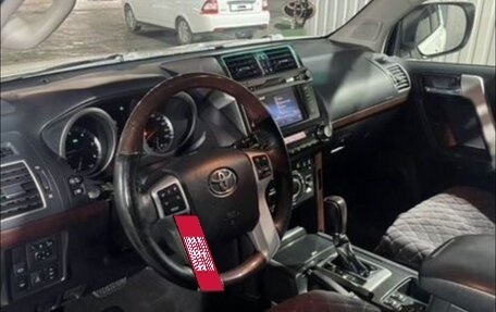 Toyota Land Cruiser Prado 150 рестайлинг 2, 2014 год, 3 250 000 рублей, 3 фотография