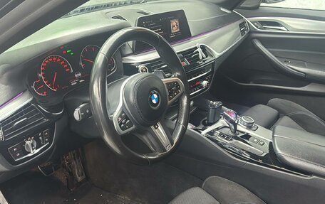 BMW 5 серия, 2019 год, 2 300 000 рублей, 5 фотография