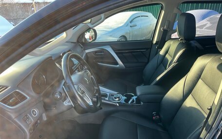 Mitsubishi Pajero Sport III рестайлинг, 2018 год, 2 650 000 рублей, 9 фотография