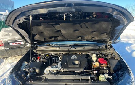 Mitsubishi Pajero Sport III рестайлинг, 2018 год, 2 650 000 рублей, 11 фотография