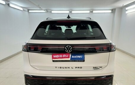 Volkswagen Tiguan, 2025 год, 5 080 000 рублей, 3 фотография