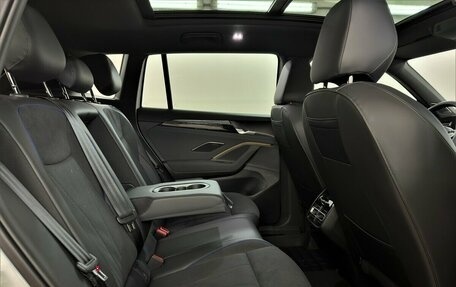 Volkswagen Tiguan, 2025 год, 5 080 000 рублей, 15 фотография