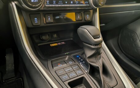 Toyota RAV4, 2025 год, 4 249 000 рублей, 18 фотография