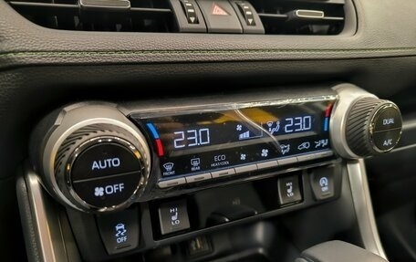 Toyota RAV4, 2025 год, 4 249 000 рублей, 19 фотография