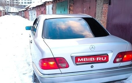 Mercedes-Benz E-Класс, 1998 год, 750 000 рублей, 5 фотография