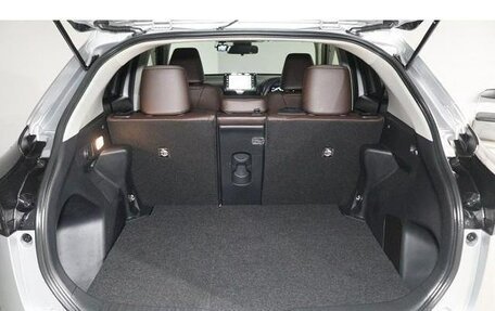 Toyota Yaris Cross, 2022 год, 1 706 000 рублей, 6 фотография