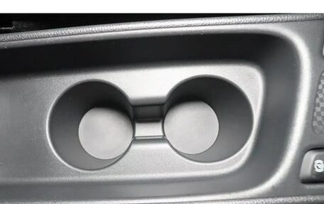 Toyota Yaris Cross, 2022 год, 1 706 000 рублей, 20 фотография