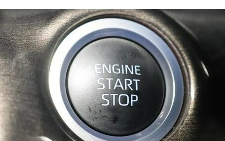 Toyota Yaris Cross, 2022 год, 1 706 000 рублей, 19 фотография