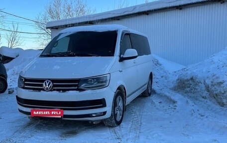 Volkswagen Multivan T6 рестайлинг, 2015 год, 3 200 000 рублей, 8 фотография
