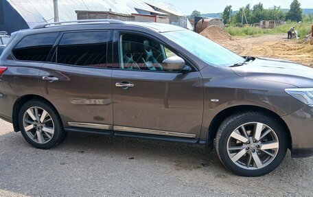 Nissan Pathfinder, 2015 год, 2 000 000 рублей, 6 фотография