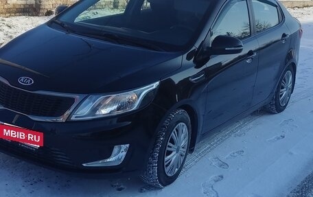 KIA Rio III рестайлинг, 2012 год, 1 000 000 рублей, 3 фотография