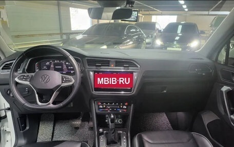 Volkswagen Tiguan II, 2023 год, 3 530 000 рублей, 7 фотография