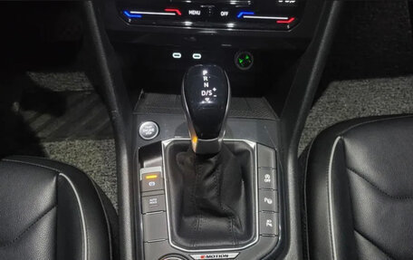 Volkswagen Tiguan II, 2023 год, 3 530 000 рублей, 13 фотография