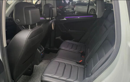 Volkswagen Tiguan II, 2023 год, 3 530 000 рублей, 12 фотография