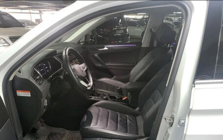 Volkswagen Tiguan II, 2023 год, 3 530 000 рублей, 11 фотография