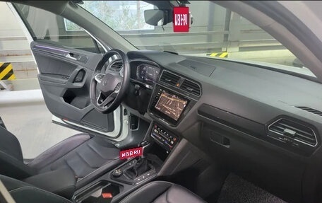 Volkswagen Tiguan II, 2023 год, 3 530 000 рублей, 9 фотография