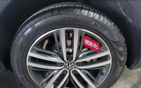 Volkswagen Tiguan II, 2023 год, 3 530 000 рублей, 17 фотография