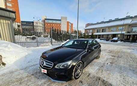 Mercedes-Benz E-Класс, 2015 год, 2 950 000 рублей, 3 фотография