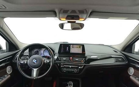 BMW 1 серия, 2022 год, 2 200 000 рублей, 6 фотография