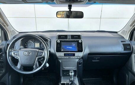 Toyota Land Cruiser Prado 150 рестайлинг 2, 2018 год, 4 690 000 рублей, 10 фотография