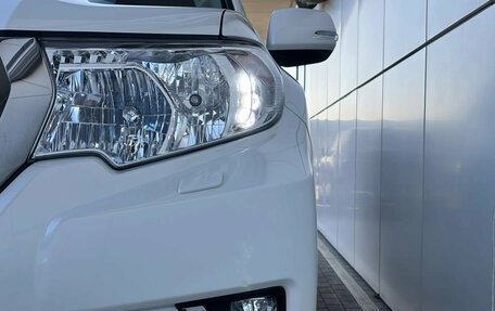 Toyota Land Cruiser Prado 150 рестайлинг 2, 2018 год, 4 690 000 рублей, 7 фотография