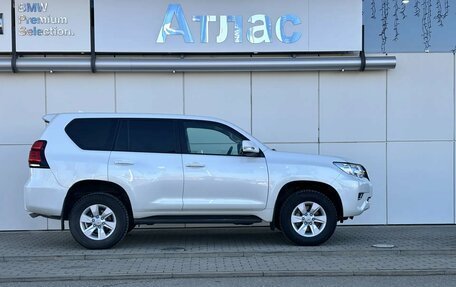 Toyota Land Cruiser Prado 150 рестайлинг 2, 2018 год, 4 690 000 рублей, 6 фотография