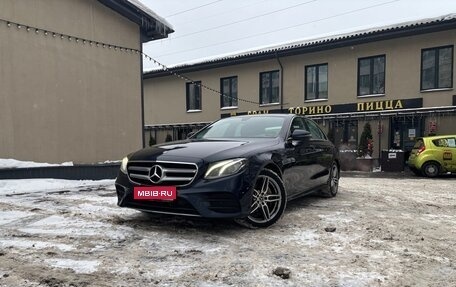 Mercedes-Benz E-Класс, 2019 год, 3 850 000 рублей, 1 фотография