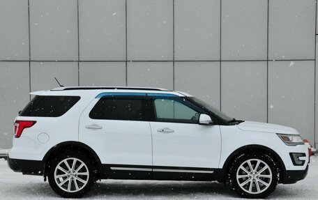 Ford Explorer VI, 2017 год, 3 090 003 рублей, 5 фотография