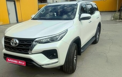 Toyota Fortuner II, 2022 год, 4 300 000 рублей, 1 фотография