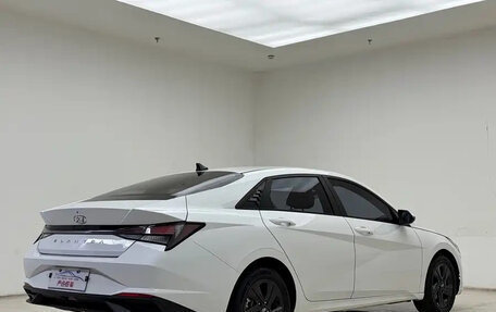 Hyundai Elantra, 2022 год, 1 230 017 рублей, 6 фотография