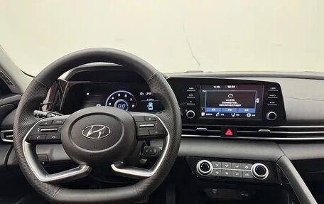 Hyundai Elantra, 2022 год, 1 230 017 рублей, 26 фотография