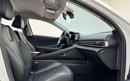 Hyundai Elantra, 2022 год, 1 230 017 рублей, 31 фотография