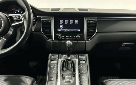 Porsche Macan I рестайлинг, 2017 год, 2 990 000 рублей, 18 фотография